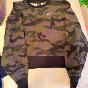 Nike Men's Crewneck Sweater - Black and Green Camo